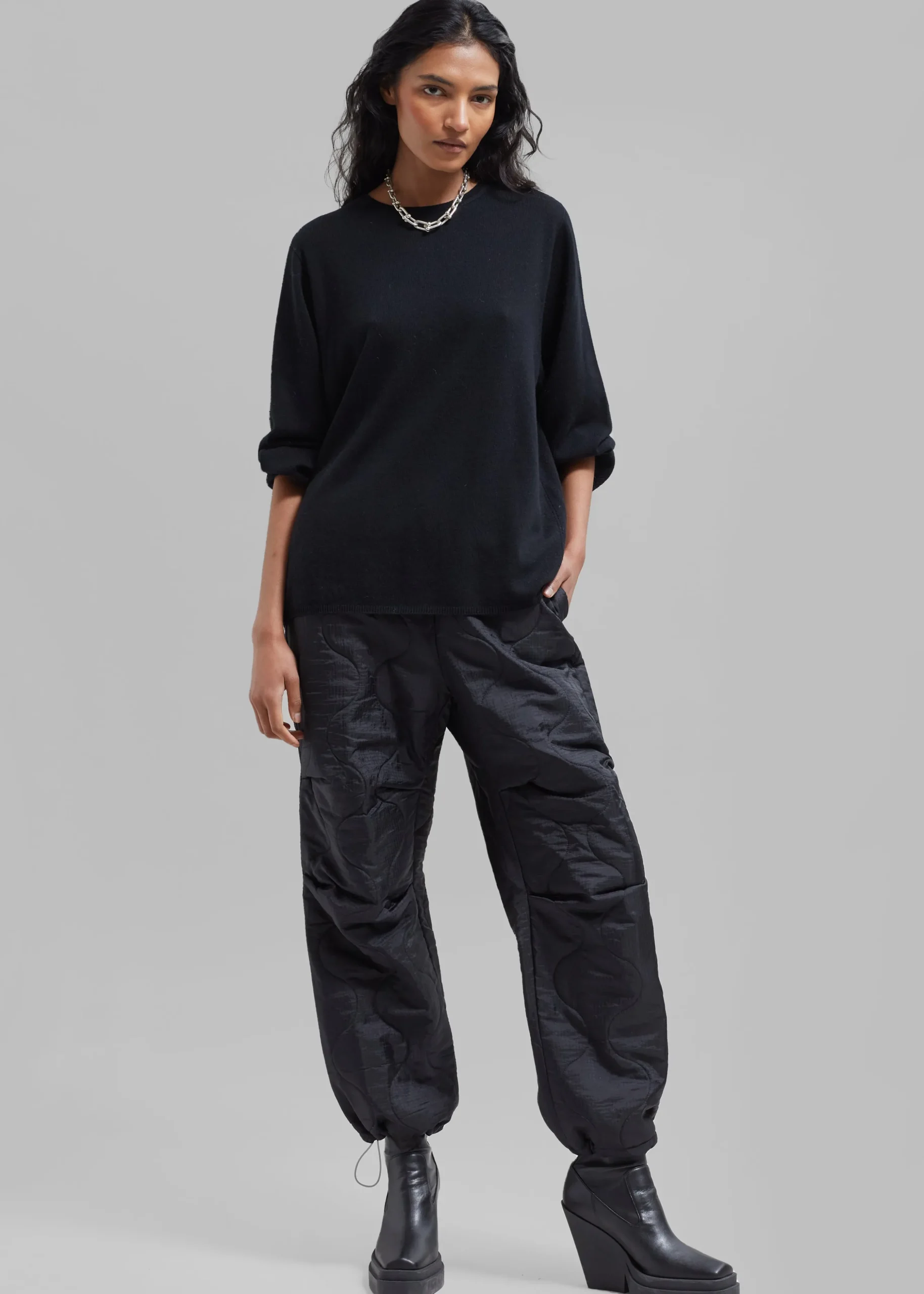 Bangor Roundneck Knit Top