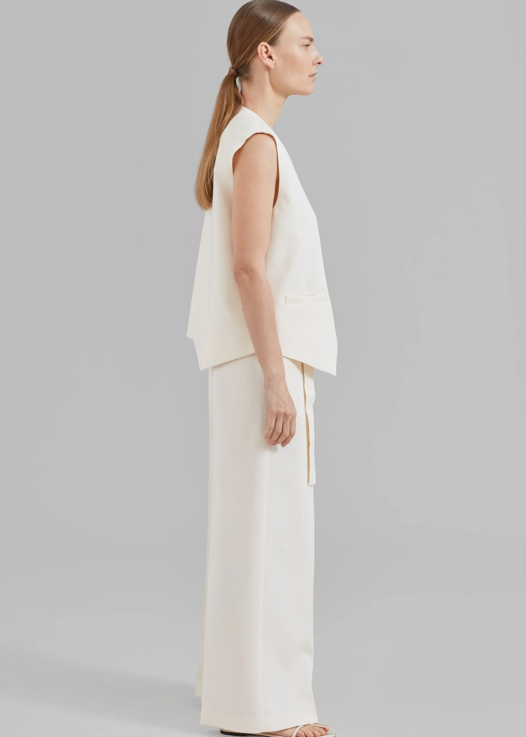 Delphi Vest