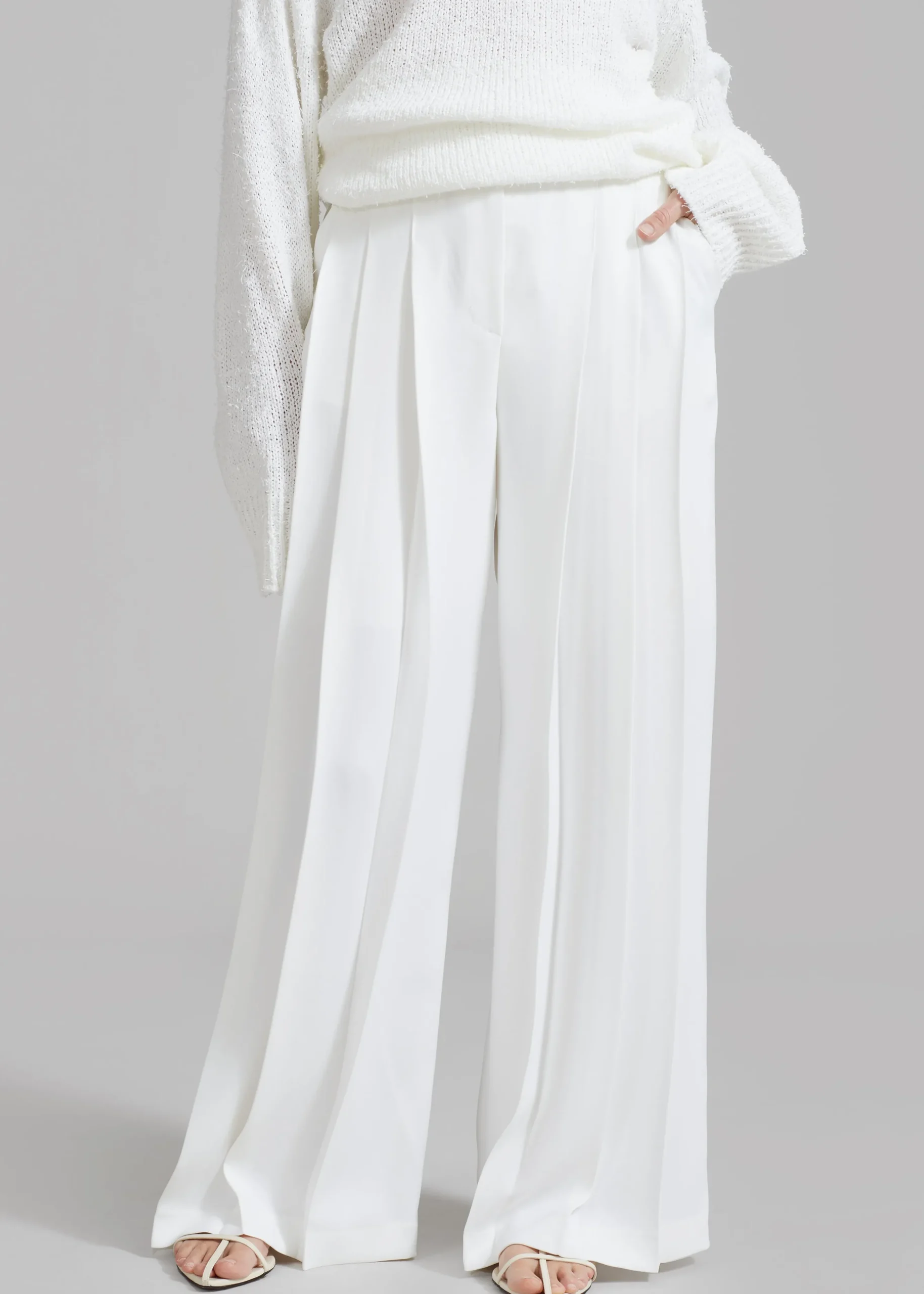 Dillon Pleated Pants