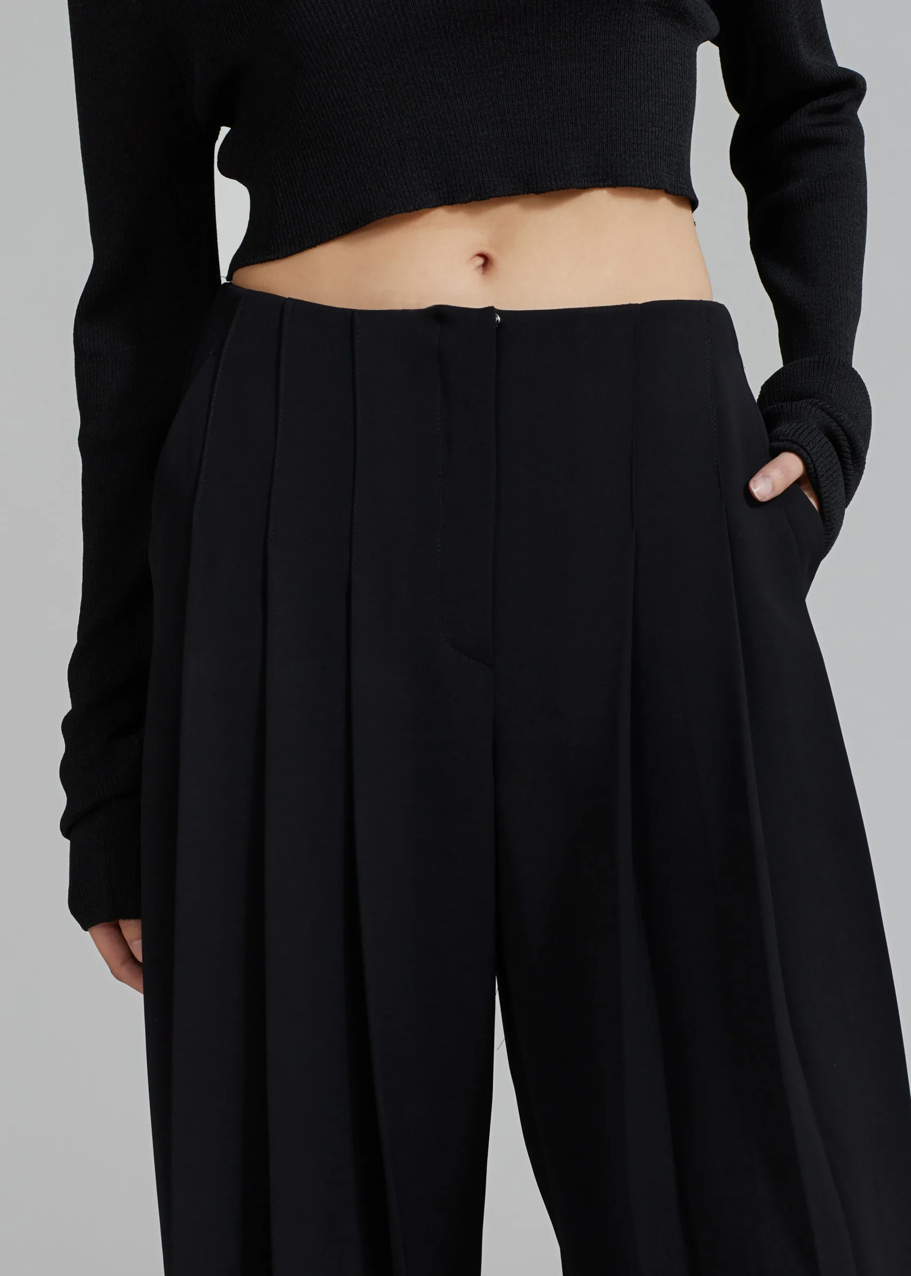 Dillon Pleated Pants