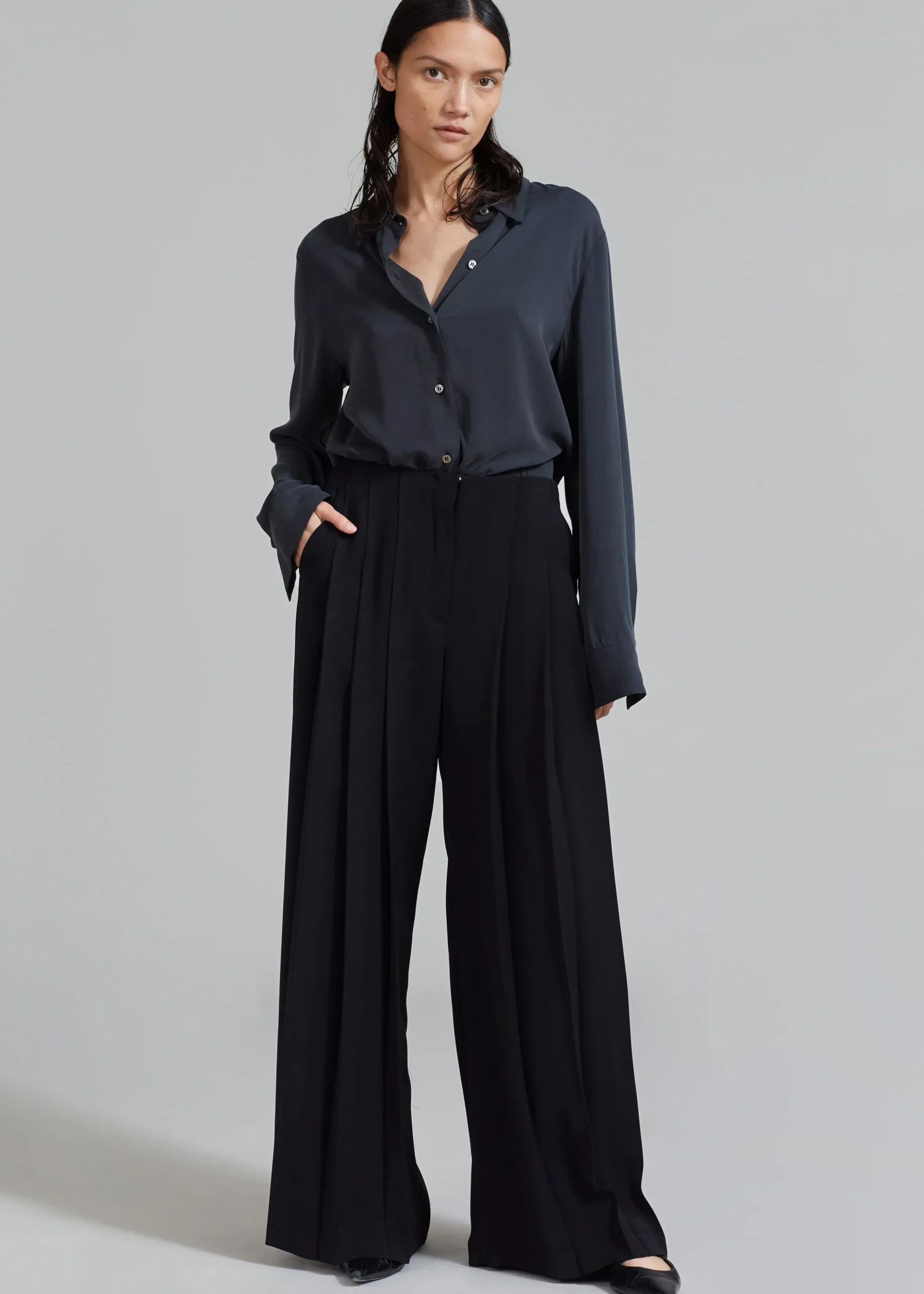 Dillon Pleated Pants