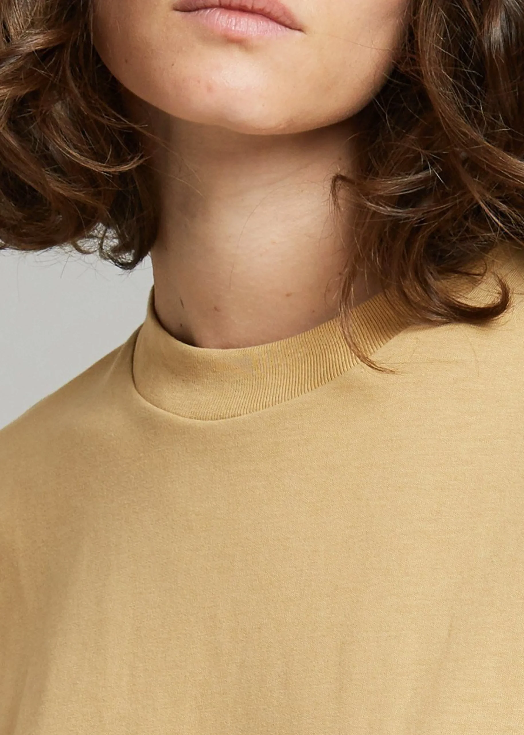 Evora Tee