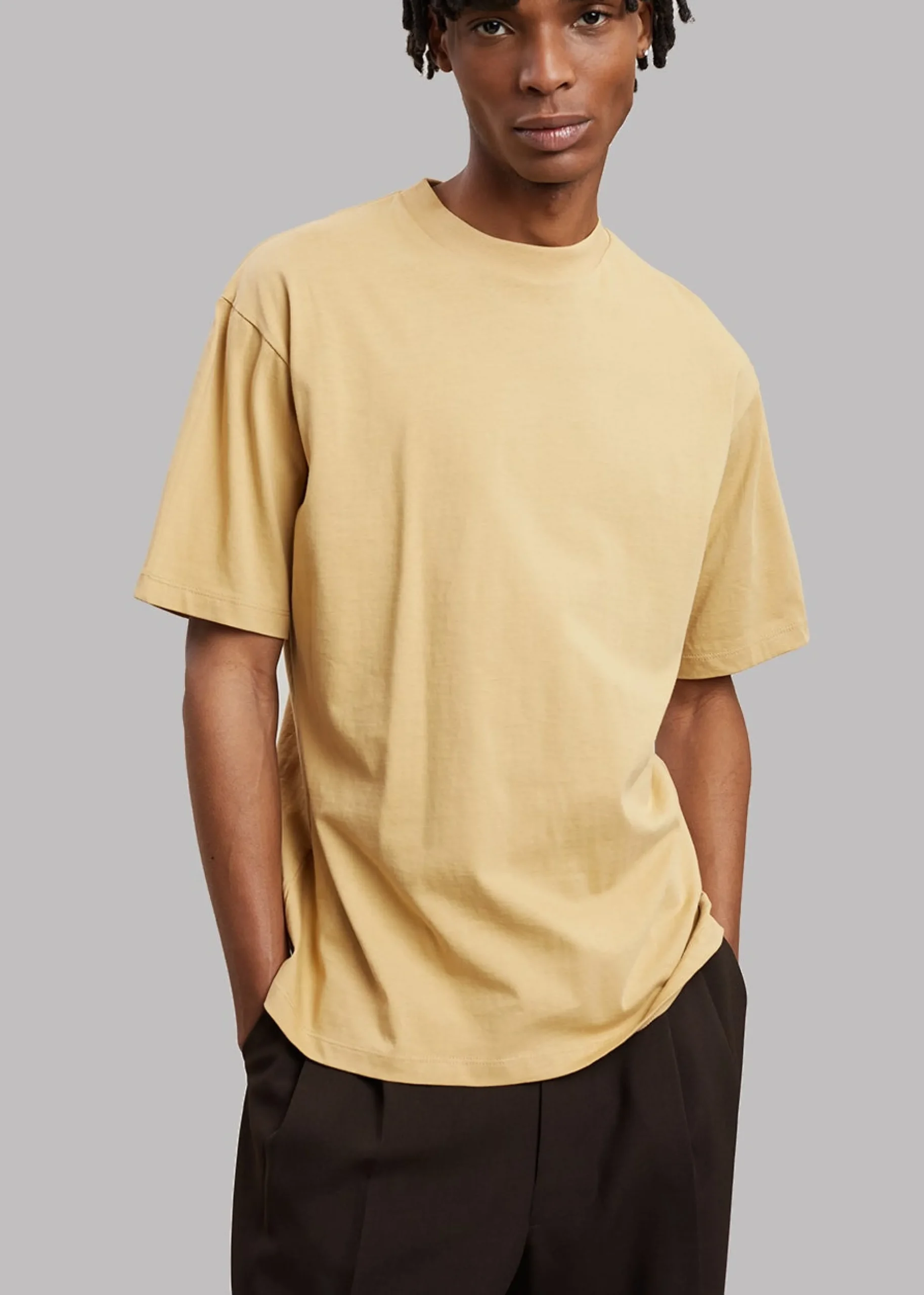 Evora Tee