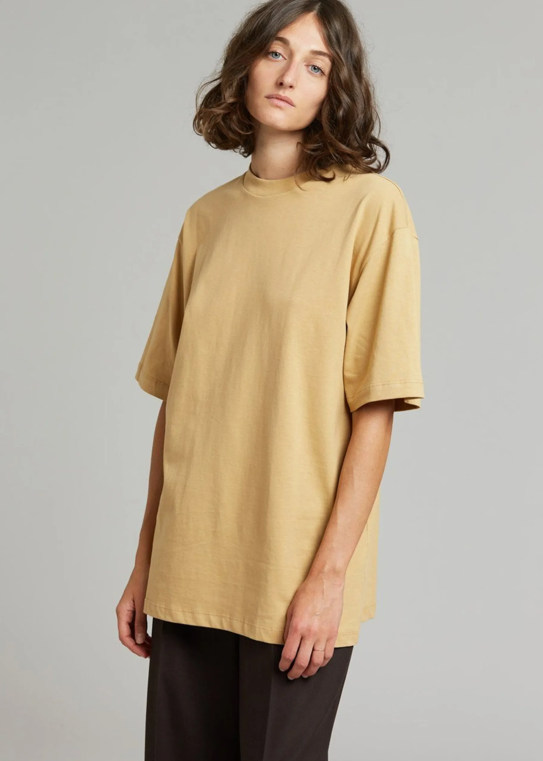 Evora Tee