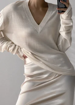 Juro V-Neck Knit