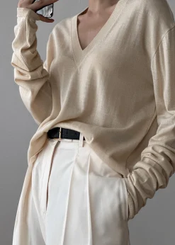 Juro V-Neck Knit