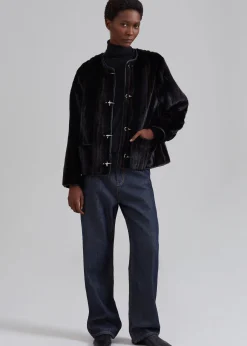 Laris Jeans