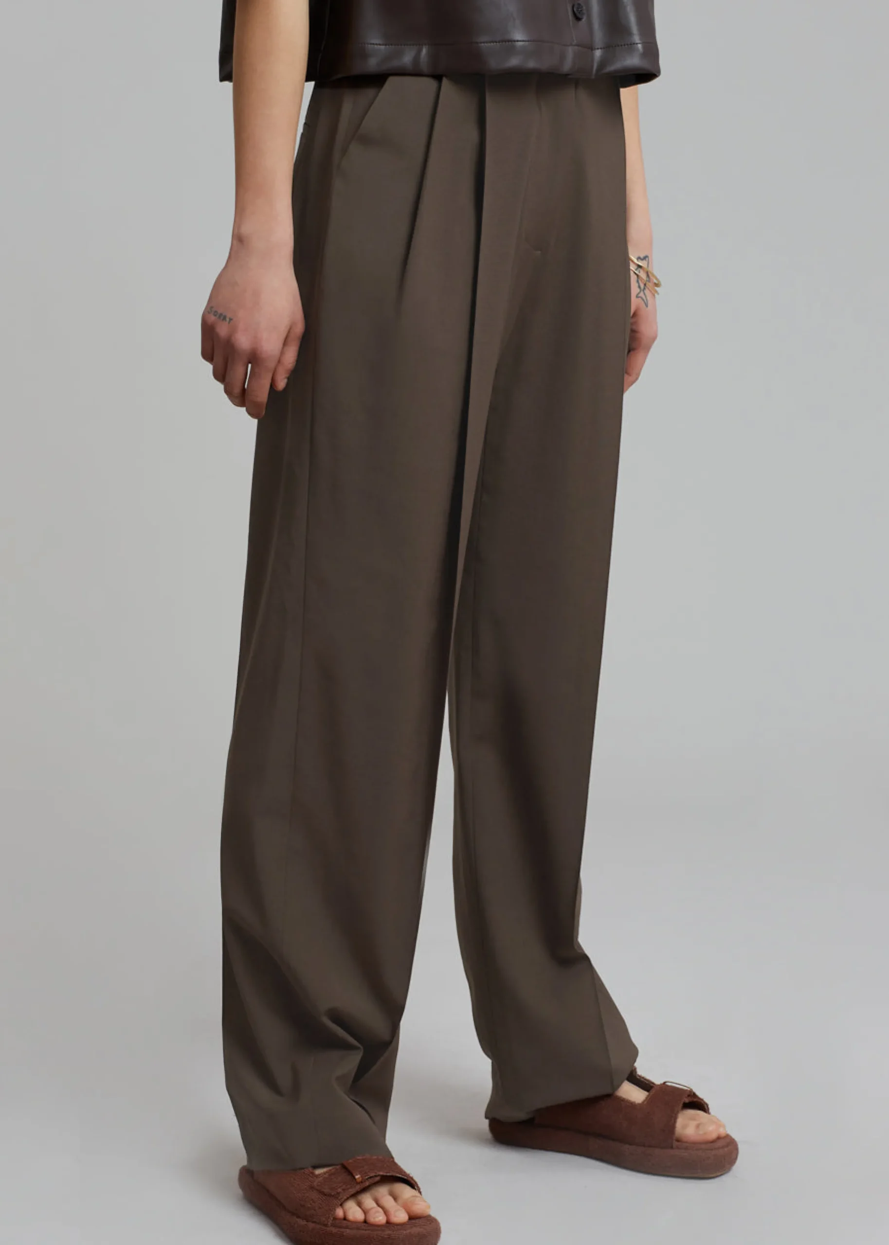 Low Classic Low Rise Trousers