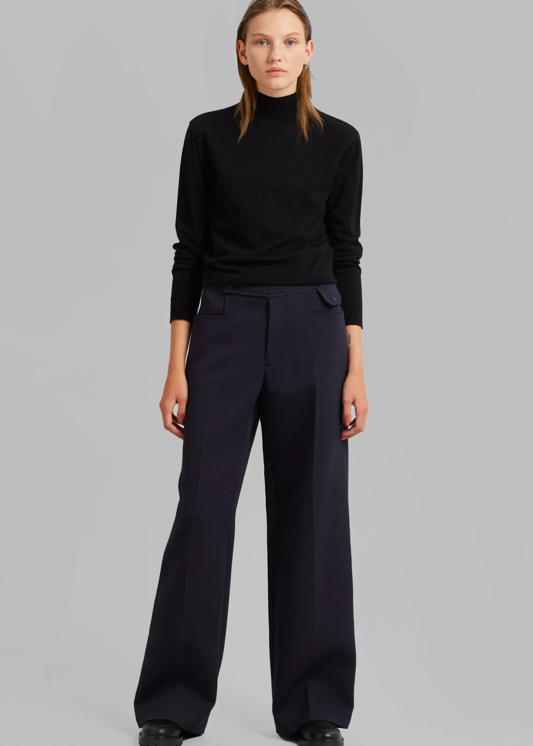 Low Classic Pocket Point Pants