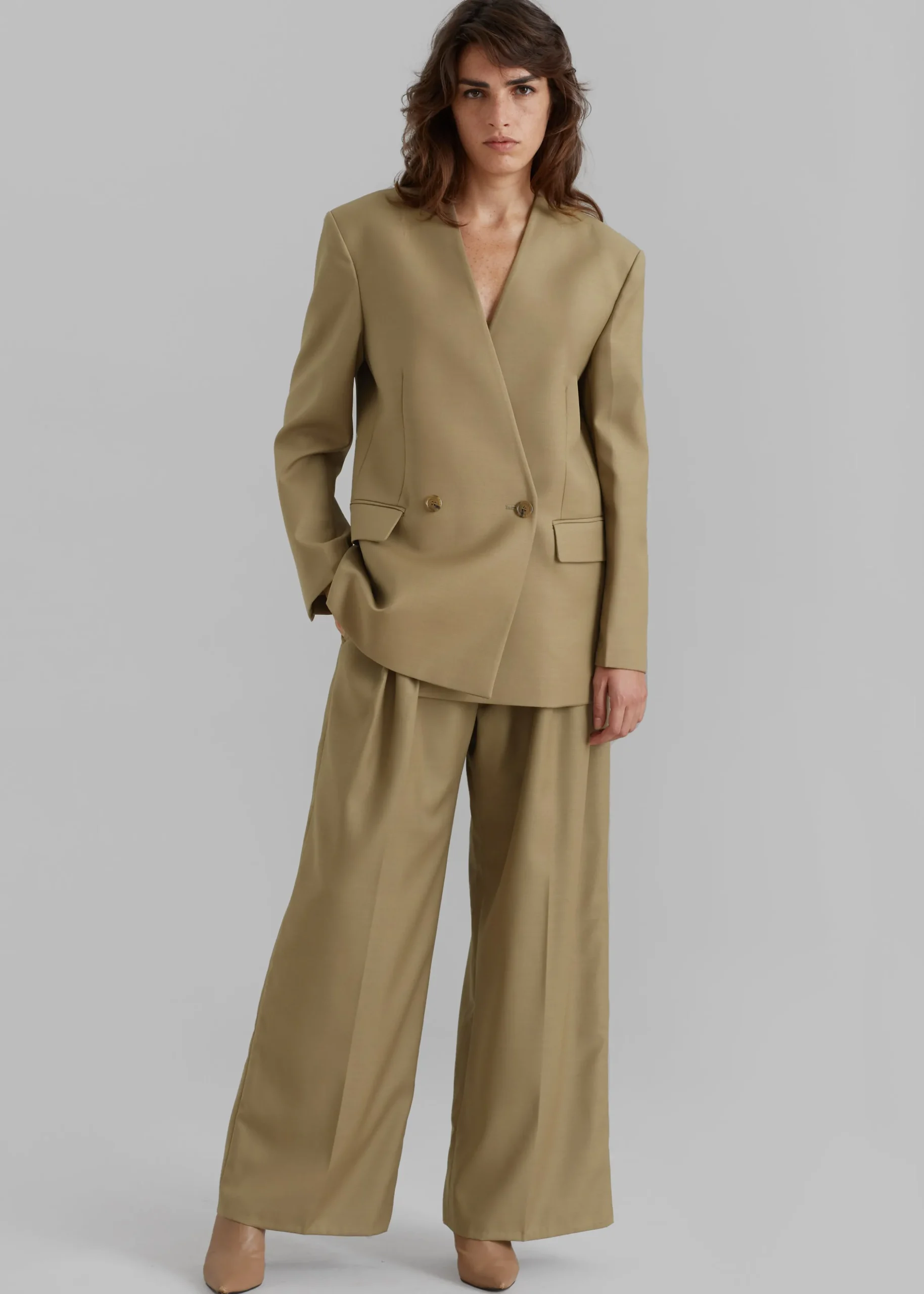 Lyxe Collarless Blazer