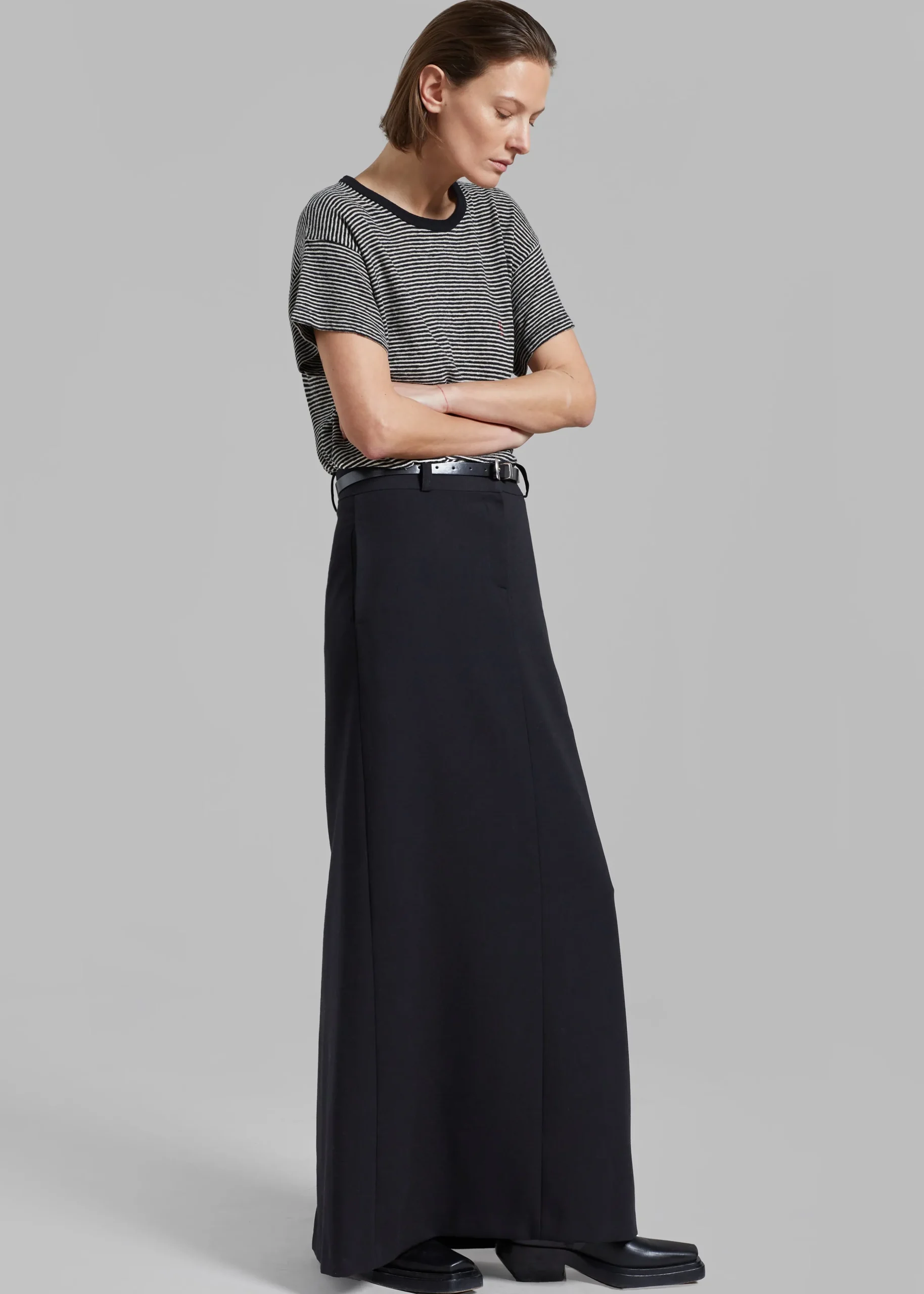 Malvo Long Pencil Skirt