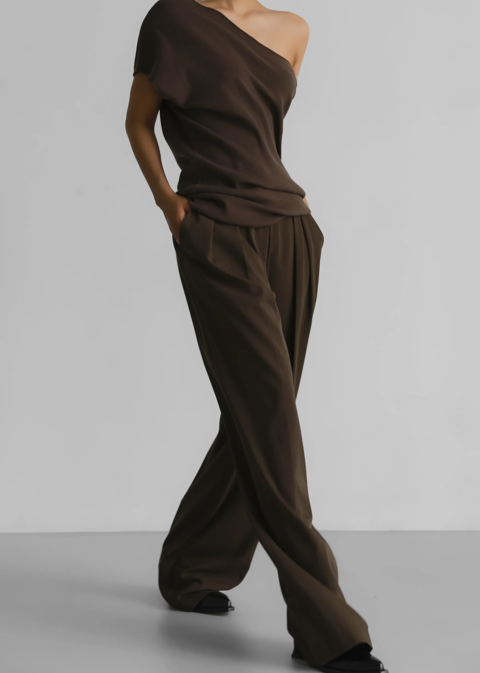 Nivi One Shoulder Knit Top