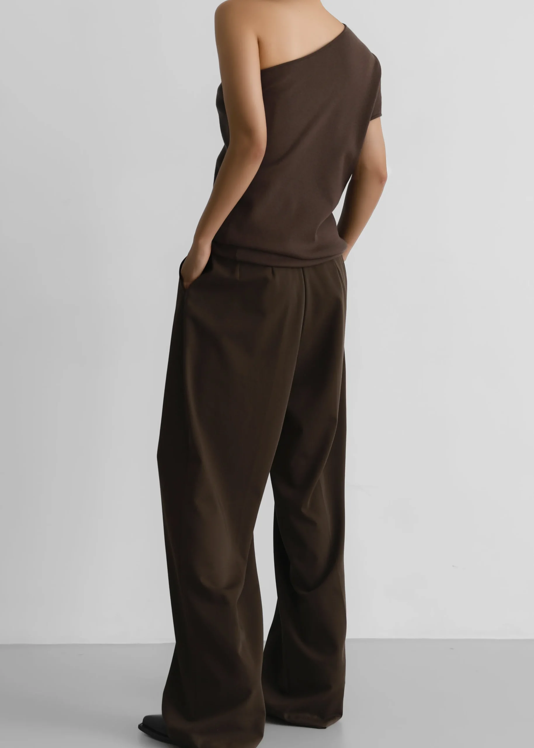 Nivi One Shoulder Knit Top