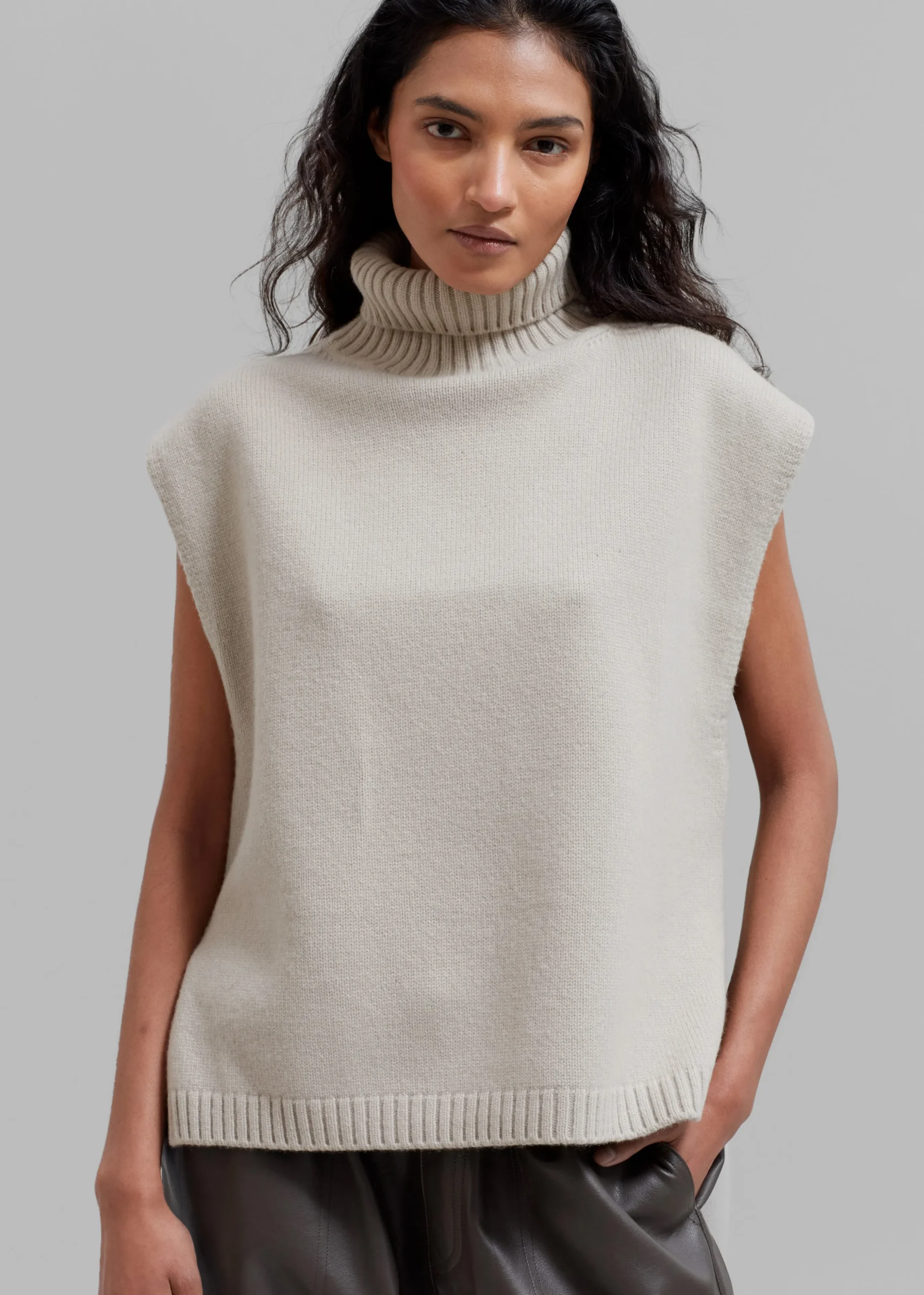 Vira Sleeveless Knit Turtleneck